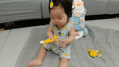 6개월 아기 치발기 유피스 스텝업 치아발육기 & 베이비앤아이 바나나 실리콘 치발기 사용후기