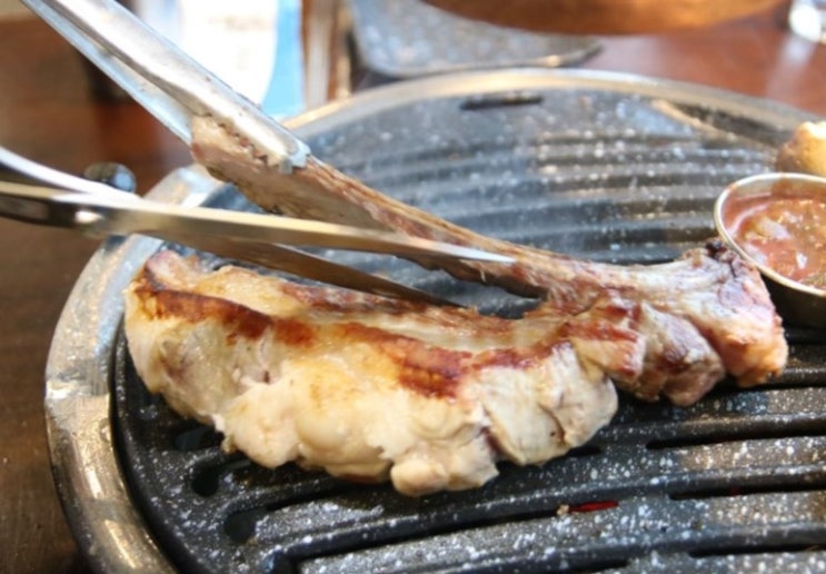  꼭 맛봐야 할 흑돼지 맛의 최고봉~