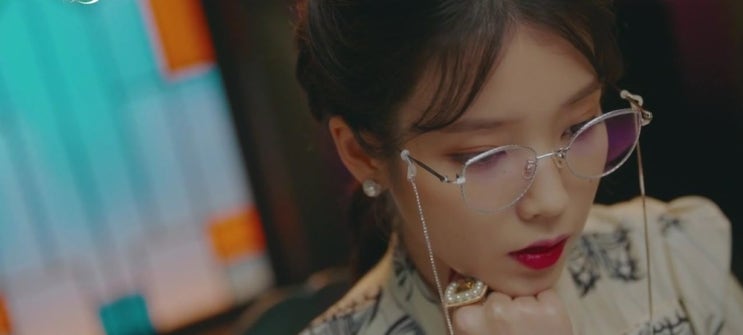  아이유 호텔 델루나 뷰 안경 코디, 성유리 캠핑클럽 VIEU 뷰 선글라스 추천