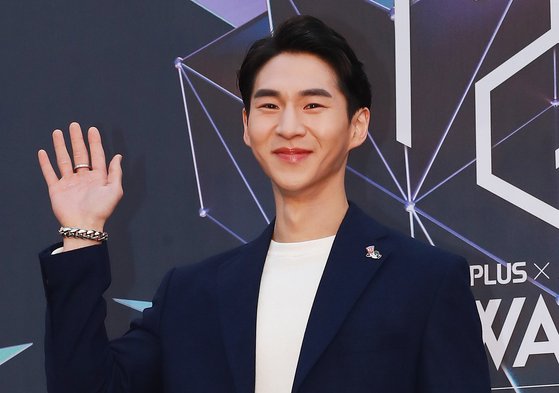 밴쯔 사주(허위·과장 광고 혐의)