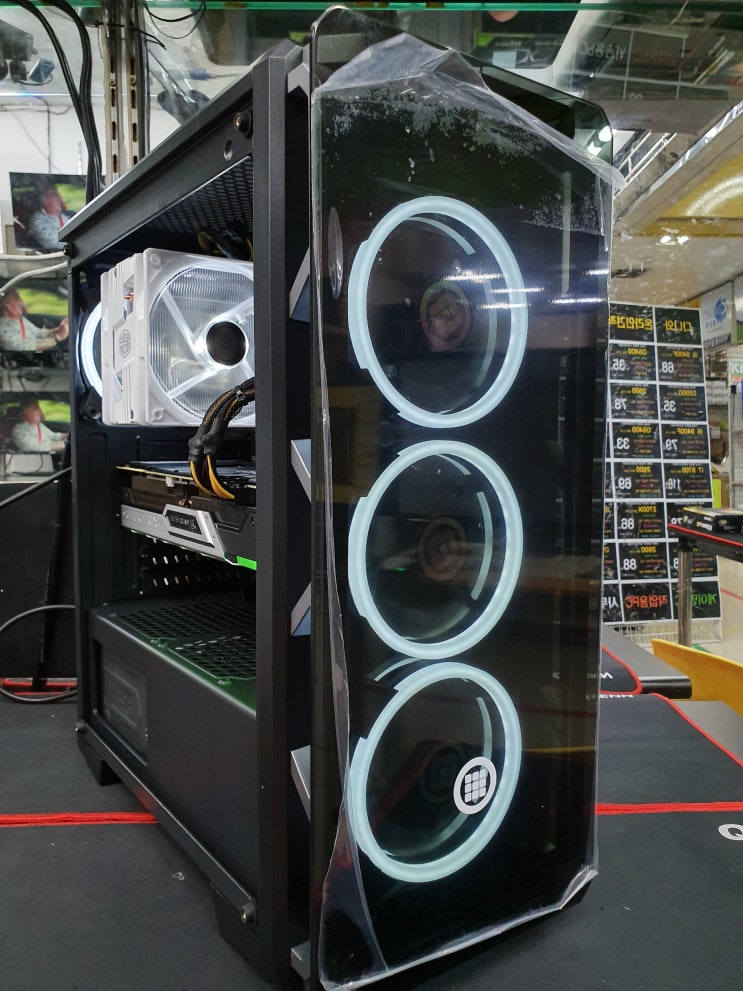  젠2 3700X 와 RTX 2070 SUPER 가 탑재된 3D 작업용 조립컴퓨터