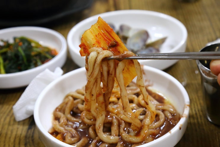 화순 맛집 고인돌 전통 시장 봉순이 팥죽 칼국수 또 먹고 싶네!