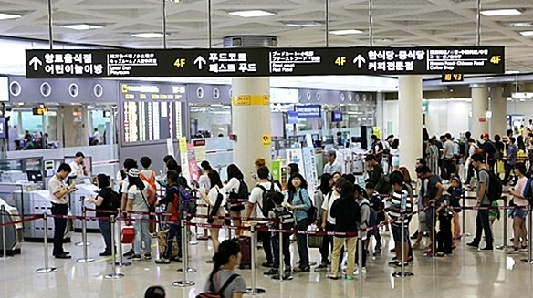  태풍 다나스, 제주 향해 북상... 제주공항 '윈드시어' 발효