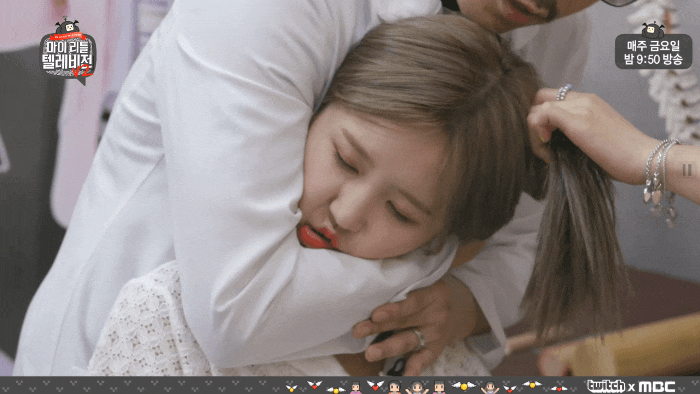  프로미스나인 송하영 움짤모음