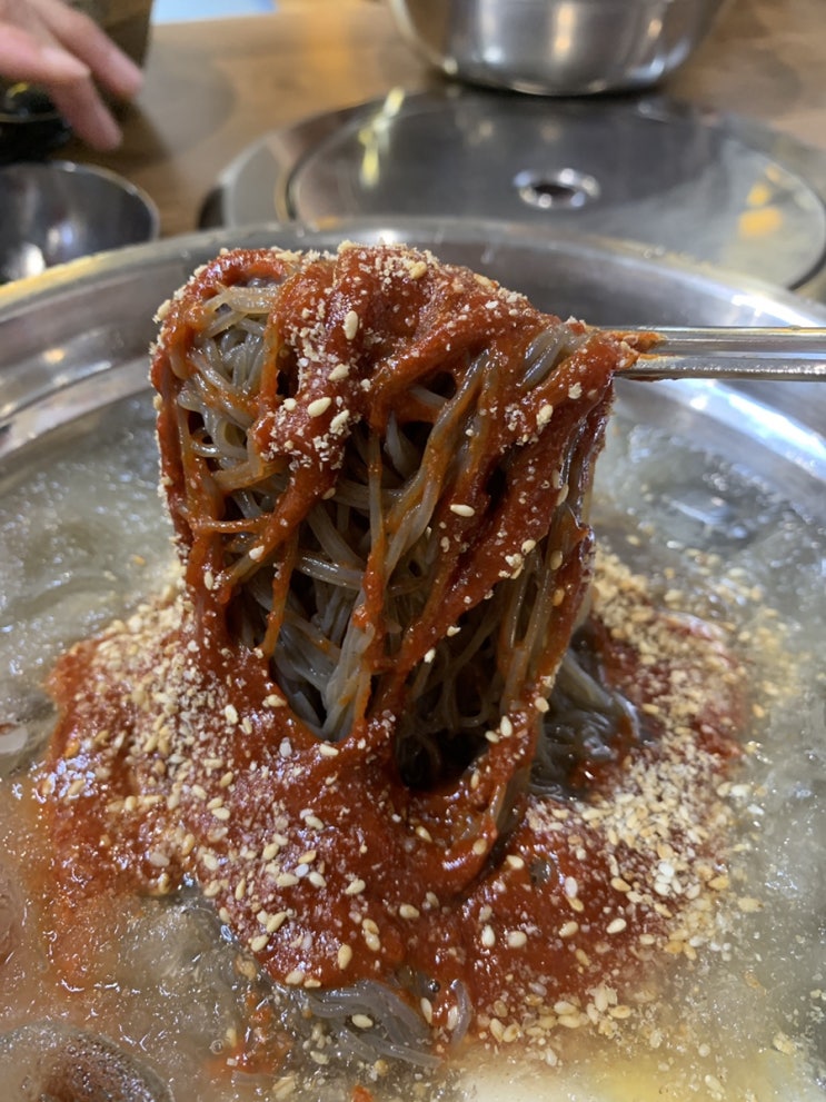  동인천 화평동 세숫대야 냉면, <아저씨냉면>, 여름이면 찾는 당골집