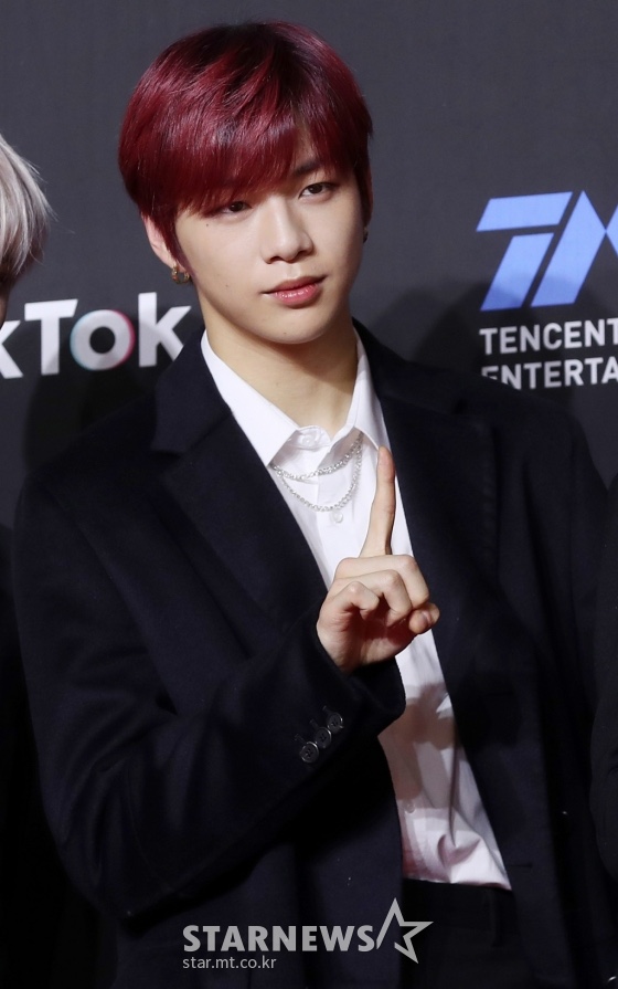  '솔로 데뷔 D-5' 강다니엘, 아차랭킹 69주 연속 최다 득표