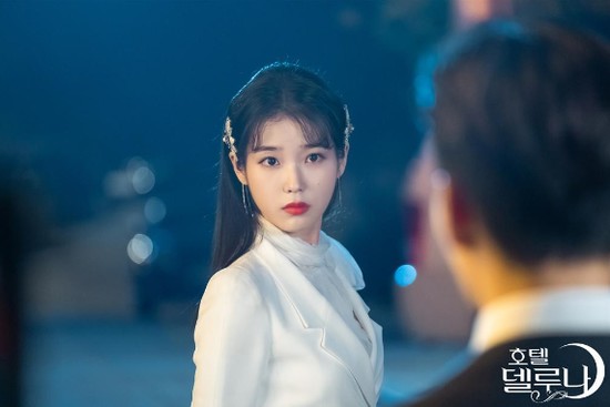  TVN 호텔델루나 아이유 커피인뜨락 배경 깜짝출연