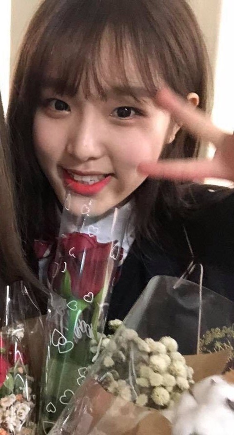  [아이즈원/최예나] 예나 너무 귀여운거 이런 귀여움 실화냐