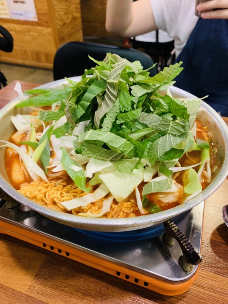  홍대 맛집 또보겠지 떡볶이 먹고또먹고~ 타이거슈가 마무리