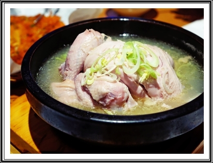  삼계탕 참 편리하게 끓여먹을 수 있네요~
