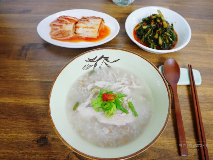  복날 닭죽과 차린 열무김치와 포기김치
