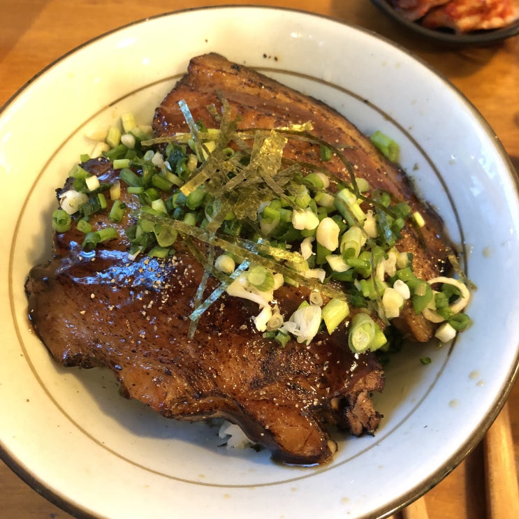  [수원 아주대  맛집] 연어 덮밥이 유명한 줄서서 먹는 덮밥 맛집 < 만고쿠 >