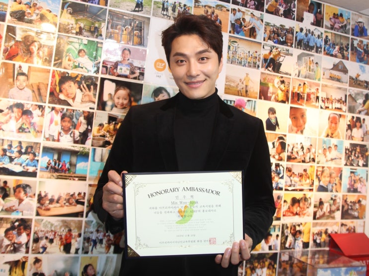  뮤지컬배우 민우혁 홍보대사를 만나다