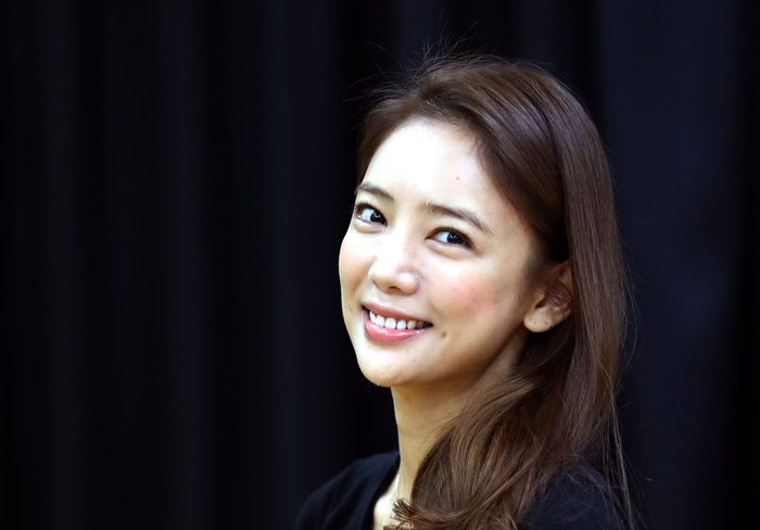  '주식 사기 혐의' 이태임 남편 법정 구속