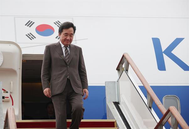  이낙연 총리, 총선 불출마ㆍ유임 가닥… 안정에 방점 개각 폭 조정할 듯