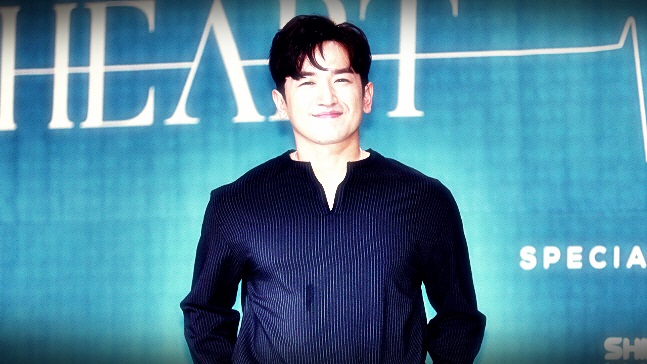 이민우, 팬미팅서 심경 고백 "떳떳하게 설 수 있게 최선 다할 것" 이민우, 팬미팅서 심경 고백 "떳떳하게 설 수 있게 최선 다할 것"