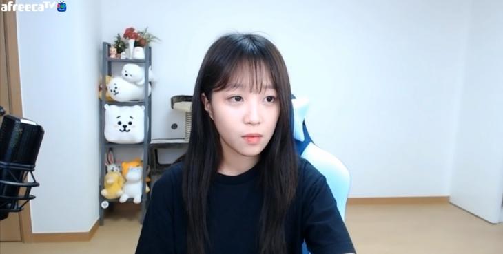  쯔양 무슨일인가 자세히 봤더니...충격 w.BJ 쯔양 담배 나이 맥심 학폭 인스타