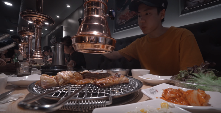  명륜진사갈비 반값 할인이지만 맛이 별로이지 않을까