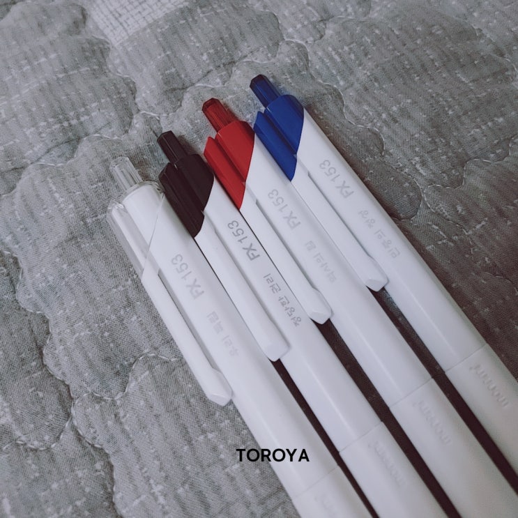  모나미FX153 삼일절에디션 : 제트스트림 대체라길래 사봄