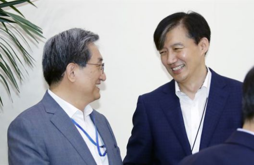  조국 26일 청와대 떠난다… 후임 민정수석에 김조원 내정