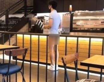  [충주 티팬티남] 충주의 한 카페에서 의문의 한 남성이 티팬티 차림으로 커피를 사러 들어왔다는데...공연음란죄 성립?