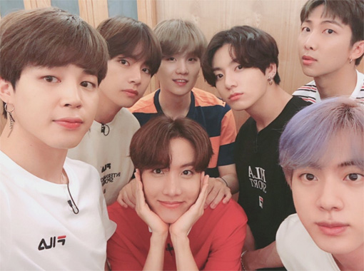  이제는 휠라전속계약 방탄소년단(BTS) 휠라 티셔츠 디자인과 금액 공유해요!