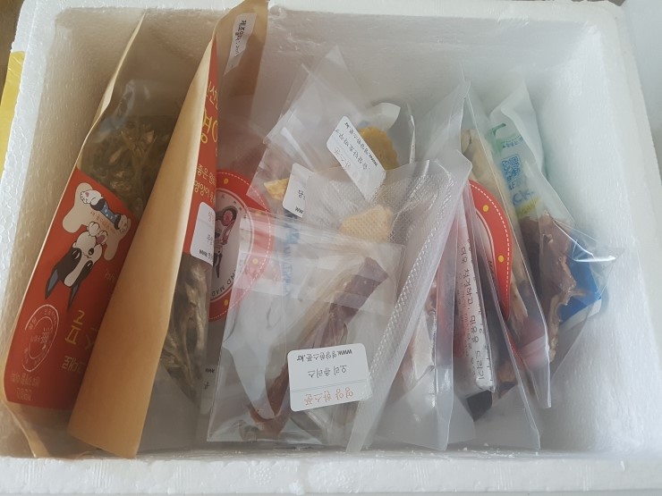  [영양한스푼] 무염멸치/ 홍연어오븐구이/ 참치큐브/ 오리연골/ 닭훈제/ 소고기스테이크/ 무염 디포리/ 닭가슴살단호박쿠키/ 당근콕콕치즈스틱/ 오리츄러스/ 소고기수제사료/ 양고기수제사료