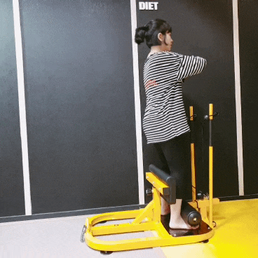  스쿼트기구 자세 교정으로 운동효과 UP! 멜킨 스쿼트 머신 생생 후기!