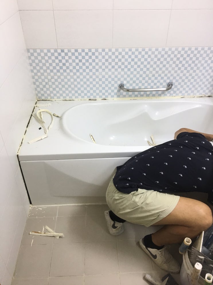  천안 욕조제거 작업 깔끔하게 잘하는 진솔설비 최고입니다.