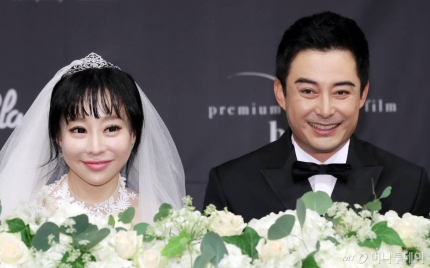 이세창정하나, 13살 나이차 극복한 '달콤 신혼' 공개 이세창정하나, 13살 나이차 극복한 '달콤 신혼' 공개