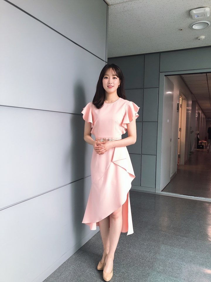  아나운서의상추천 sbs영재발굴단주시은아나운서 나나쇼룸옷을 입으셨어요