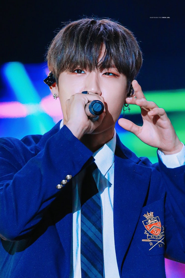  드디어 울산에서 박우진 보다! 190722 울산 쇼음악중심 AB6IX - BREATHE, HOLLYWOOD