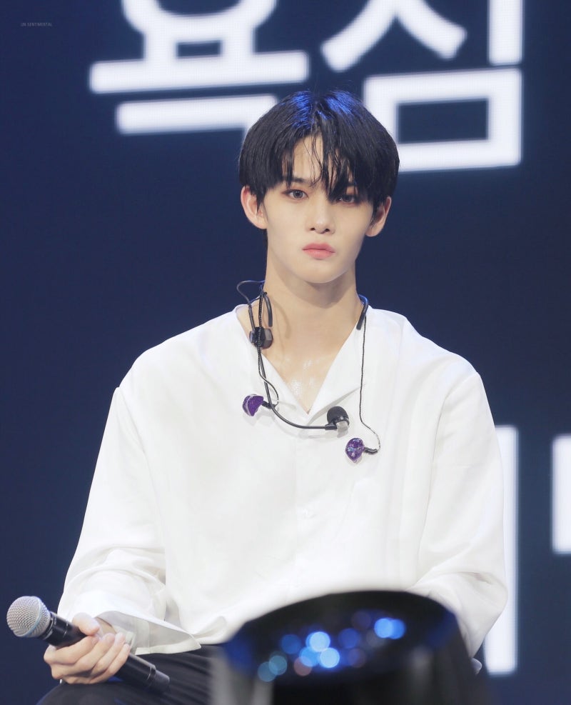 190724 CIX(씨아이엑스) 데뷔 쇼케이스 후기(핸드볼 시야) : 네이버 블로그
