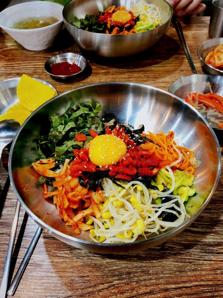  [궁동 저렴한 한식] 아찌 칼국수에서 6000원 육회비빔밥! (아찌 칼국수 메뉴, 영업시간, 궁동 점심 추천, 칼국수도 강추!)