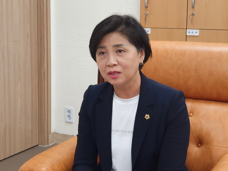 [특집 인터뷰] ‘조례 만들기 도사’ 김미숙 도의원을 마주하다