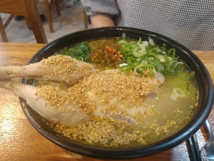  부산법원맛집 닭한마리국수와 초계국수로 보양하기 좋은 원가회관 부산 사직점