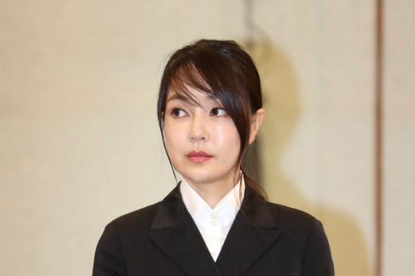 '연예인급 미모' 김건희 코바나컨텐츠 대표, 학력·나이·재산·인맥은? '연예인급 미모' 김건희 코바나컨텐츠 대표, 학력·나이·재산·인맥은?