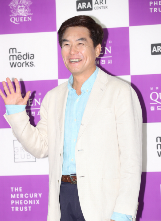  [셀럽 섭외] 퀸 월드투어 전시회 셀럽 초대 PRE-OPEN 행사 / 이재용 아나운서