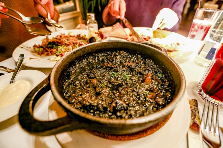  마드리드 먹물 빠에야 맛집, 가성비 좋은 La Finca de SUSANA