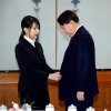 윤석열 부인 김건희 결혼 스토리 재조명 "2천만원 전부인 그냥 아저씨 였는데.." 윤석열 부인 김건희 결혼 스토리 재조명 "2천만원 전부인 그냥 아저씨 였는데.."