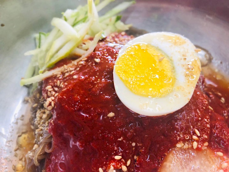  송주불냉면 달콤한 갈비만두까지!