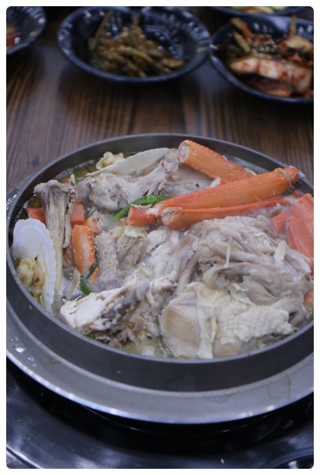  전주대게영양백숙 너무 맛있는 곳!! 가마솥붉은대게에서 모임한날: )