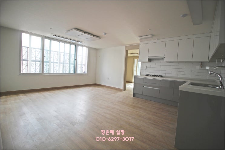  [방배동 정우빌딩] 이수역 도보2분 초역세권! 넓은 쓰리룸 반전세 / 월세