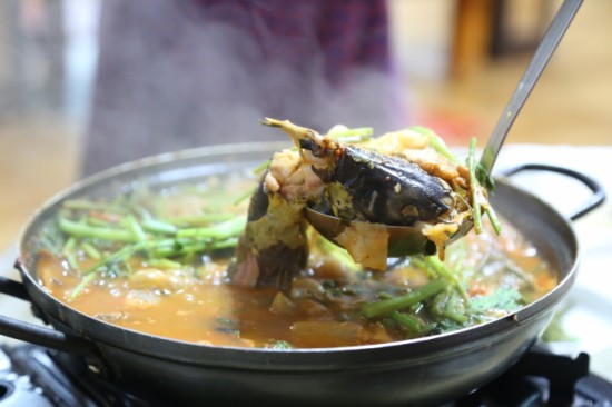  괴산 맛집 메기찜 짱~50년 할머니네