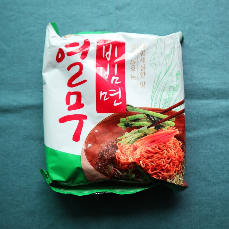  열무김치맛 살짝 담긴 삼양 열무비빔면