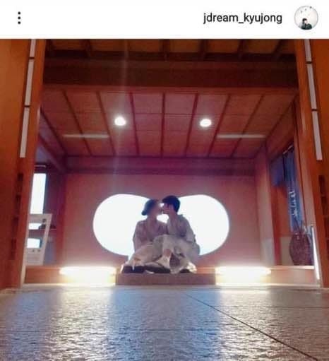 여친과 일본여행사진 올렸다가 급삭한 아이돌