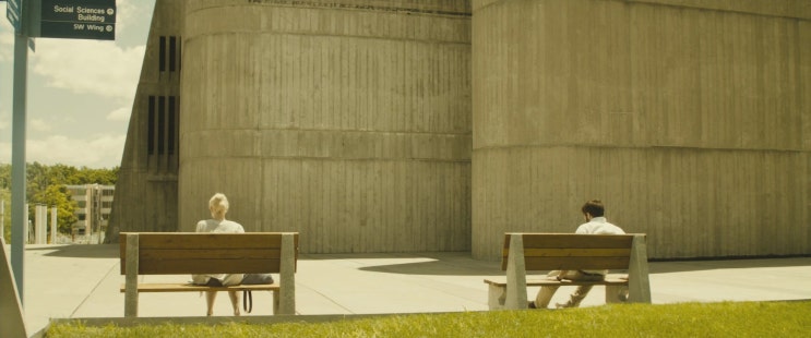 영화 에너미 (2013) 리뷰! 결말을 보고도 어렵네요~