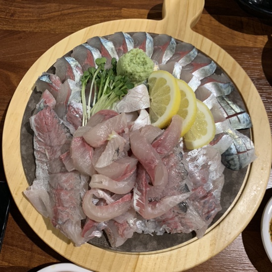  <고등어회전문점><교동맛집>신선한 욕지도 고등어회를 맛볼 수 있는 "바다와"