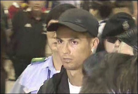  호날두 인천공항 입국 사진
