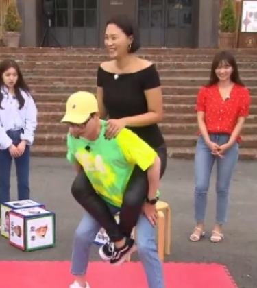  장진희 누군지 자세히 봤더니...충격 w.극한직업 장진희 런닝맨 키 나이